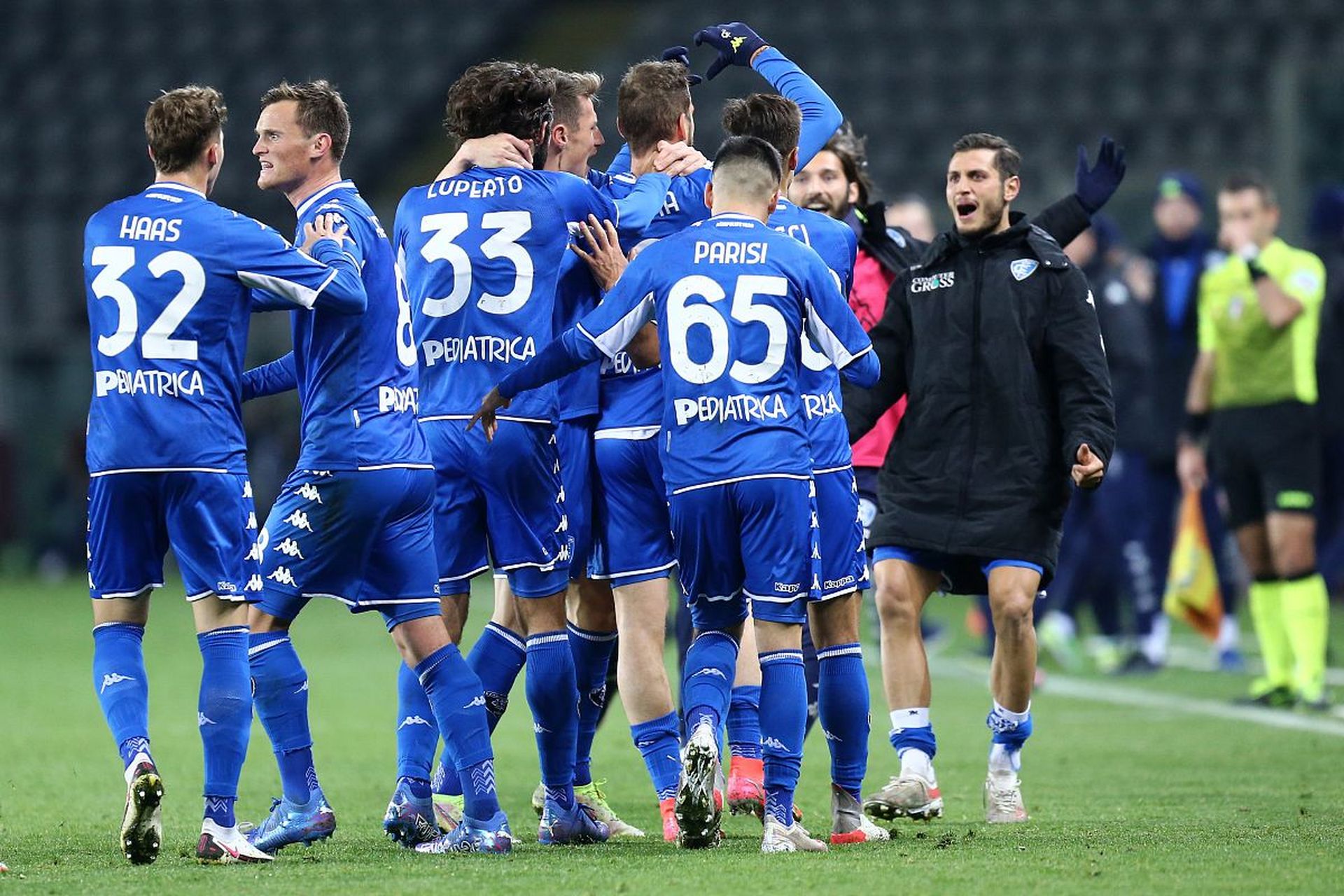 他在场上的 他在场上的